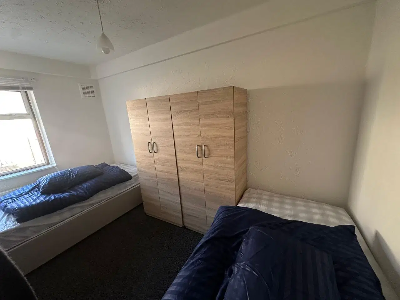 Room in a 5 Bedroom Apartment, MacGregor Rd, London E16 3LL – Bedroom