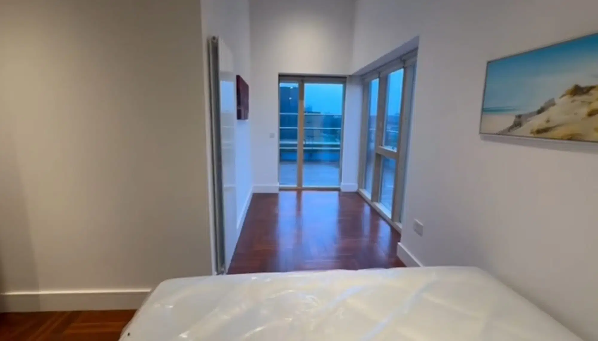 Room in a 4 Bedroom Apartment, Beechwood Court, Dublin A94 X1PR – Bedroom