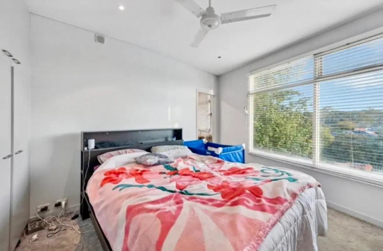 Room in a 4 Bedroom Apartment, 29 Brookvale Rd, Windsor Gardens, Australia SA 5087 – Room 4