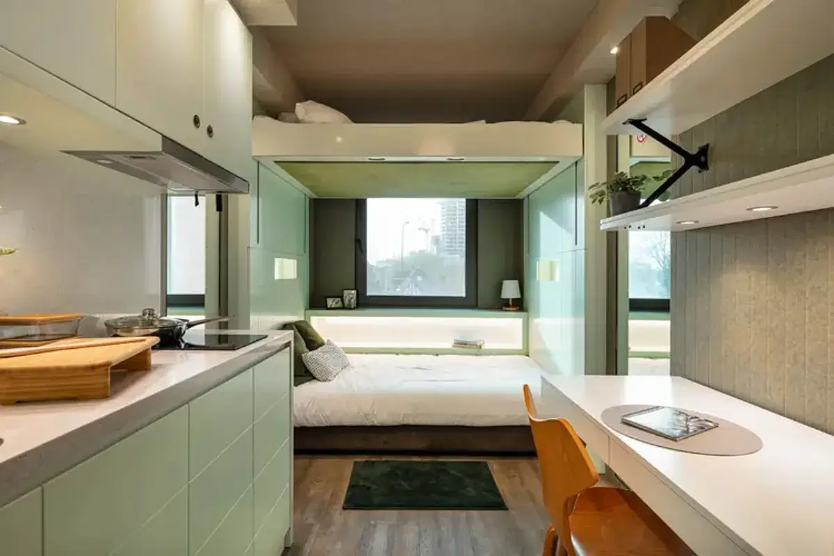 The Stay Club North Acton, London – Compact Studio