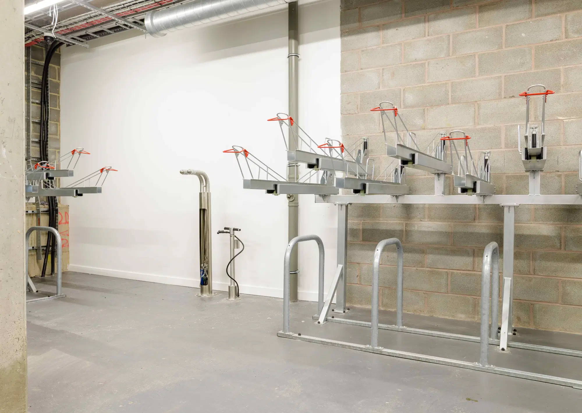 Waterside, Bristol – Amenities