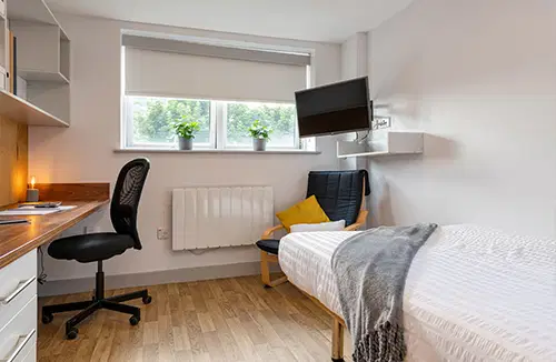 Collegiate Earlsdon Street, Portsmouth – Standard Two Dio