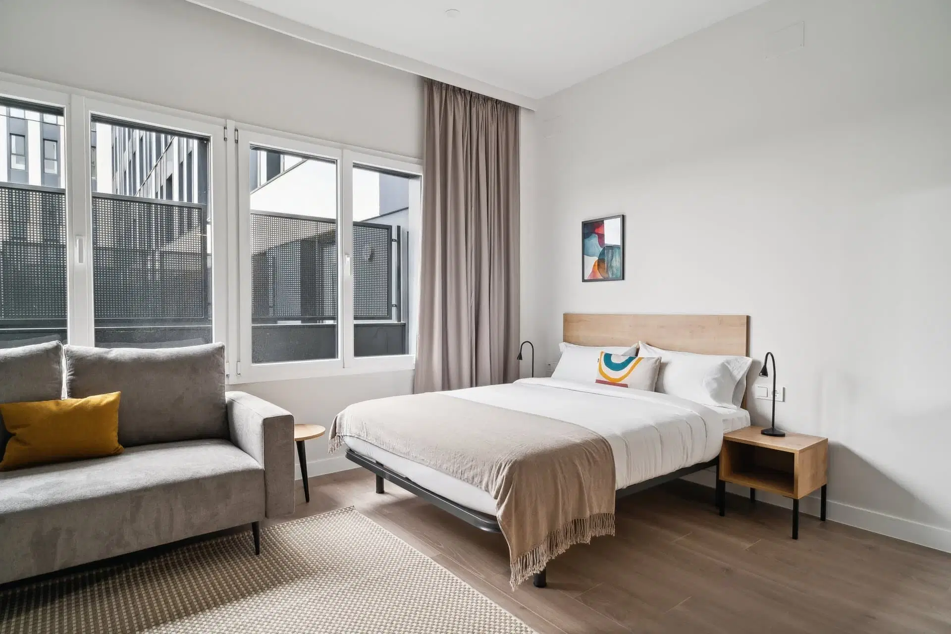 HAB 28051, Madrid – Private Apartment (ES-)