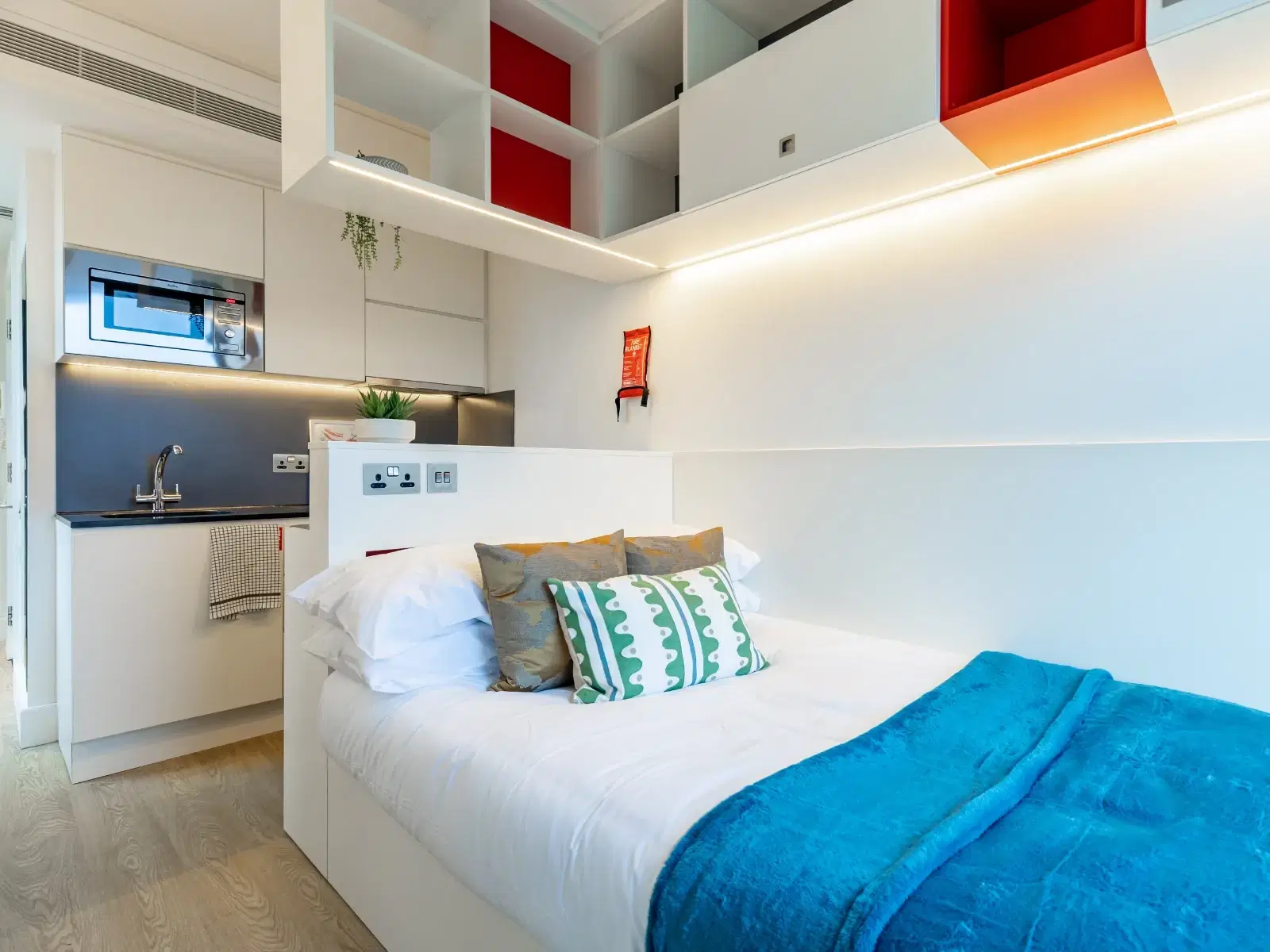 Spring Mews, London – Economy Studio