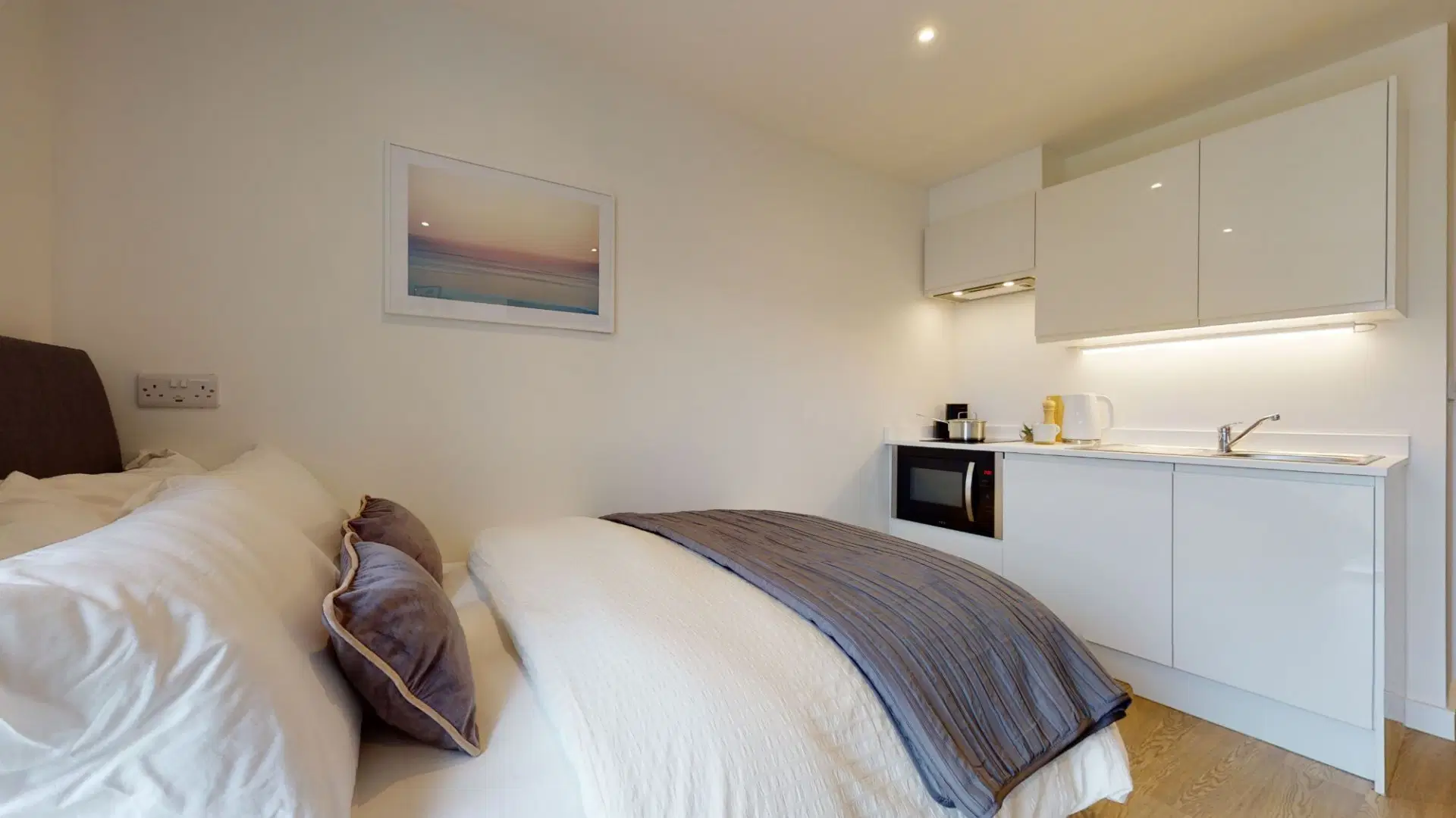 One London Road, Newcastle Under Lyme – Deluxe Accessible Studio