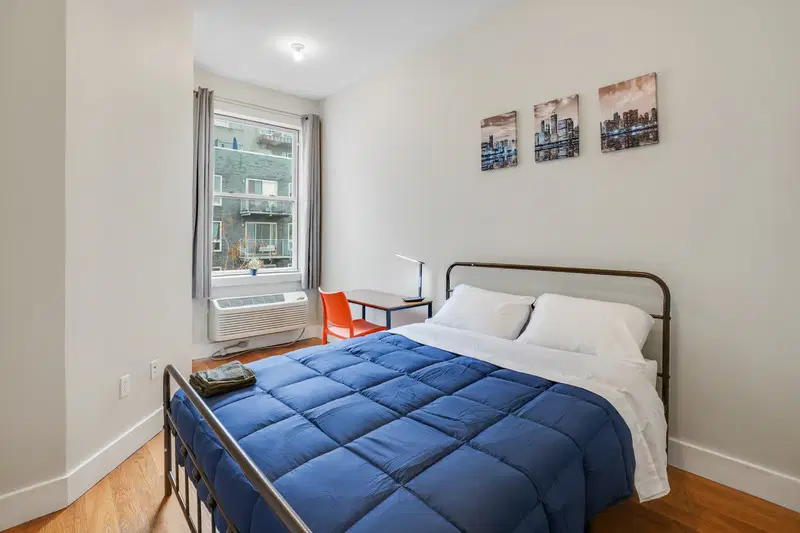 Williamsburg Meserole Home, New York – Private Room