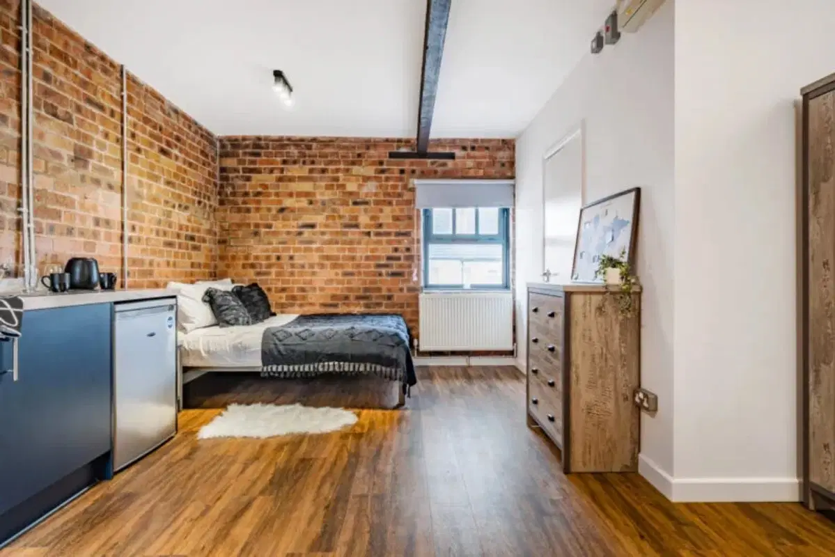 College Mews, Lincoln – Gold Studio