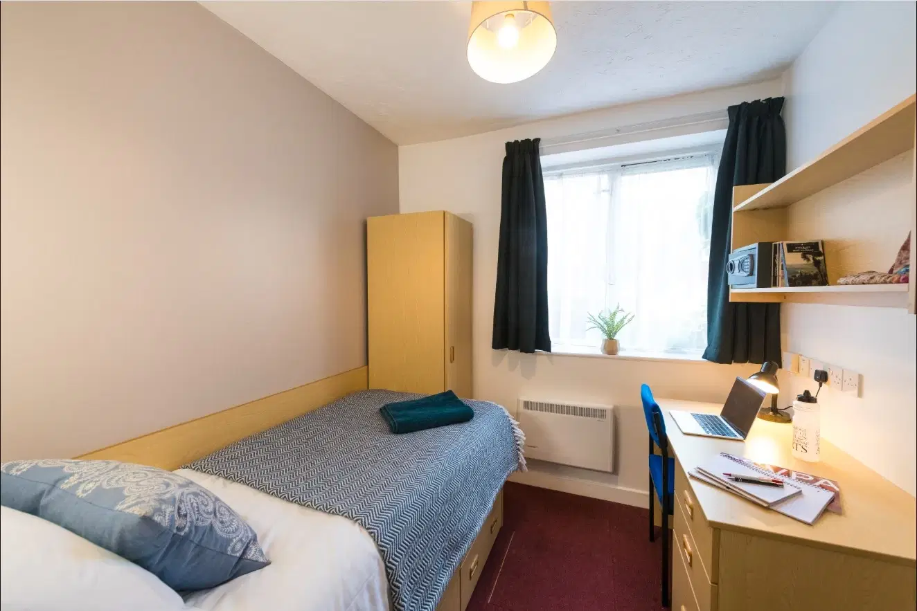 Varsity House, Cambridge – Ensuite Room