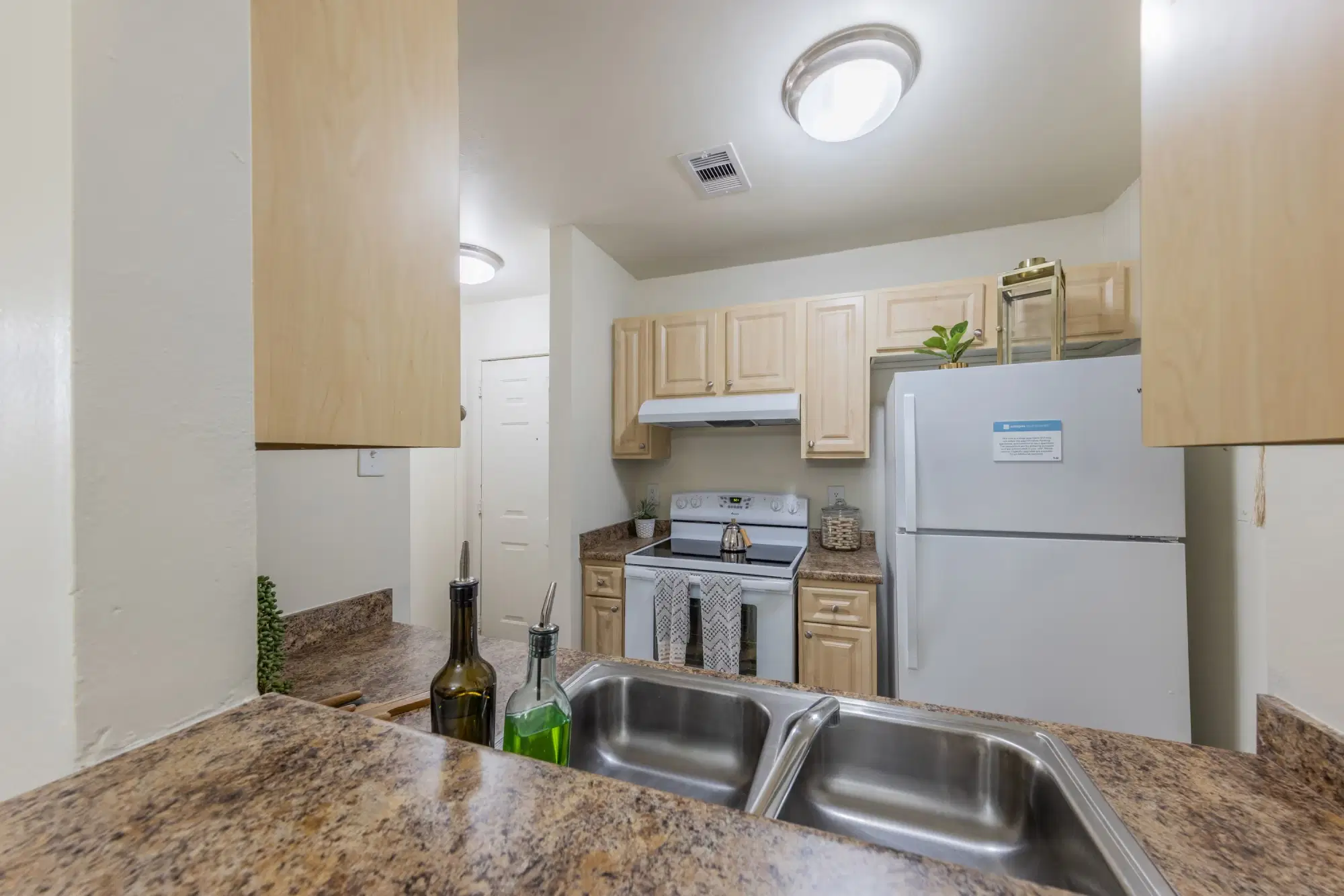 University Square Apartments, College Station – Kitchen