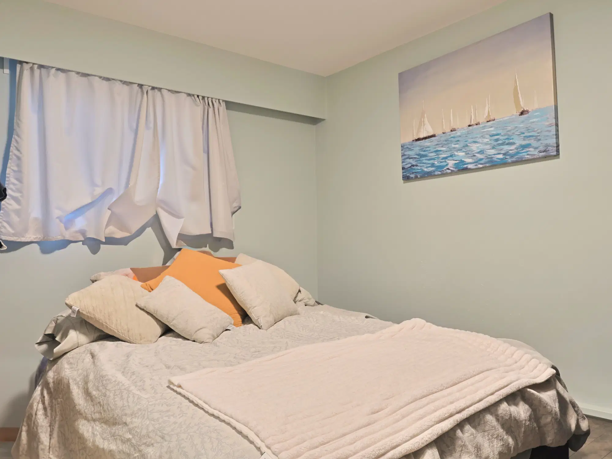 2577 E 43rd Ave, Vancouver – Room in a 1 Bed 1 Bath | Nagasaki Master Room
