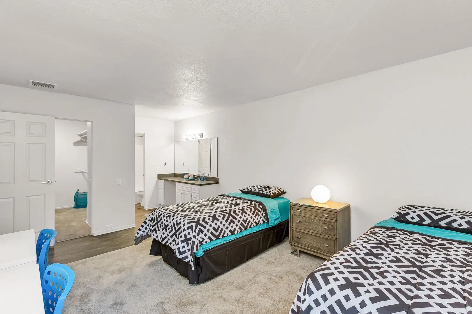 3600 Barham Blvd, Los Angeles