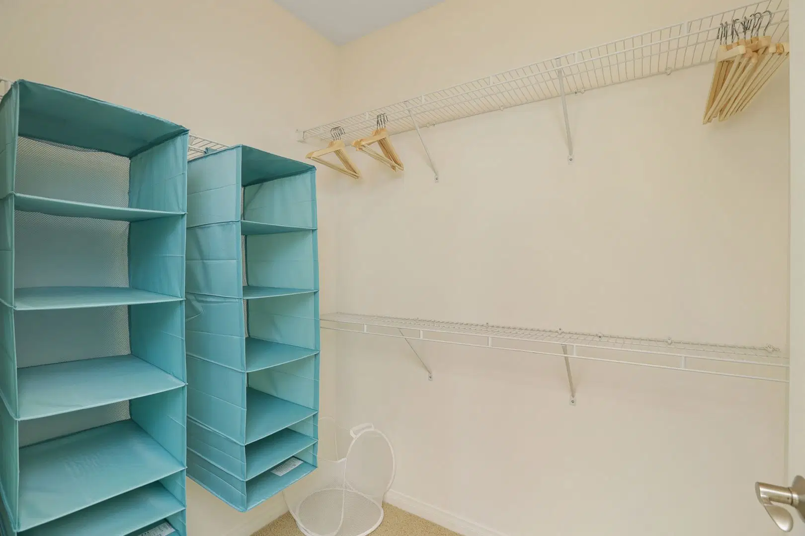 1850 N Whitley Ave, Los Angeles – Amenities