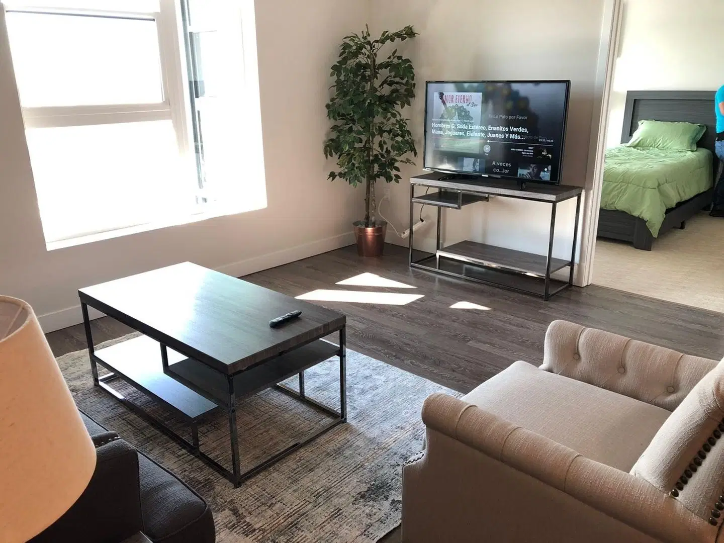 6677 Santa Monica Blvd, Los Angeles – Amenities