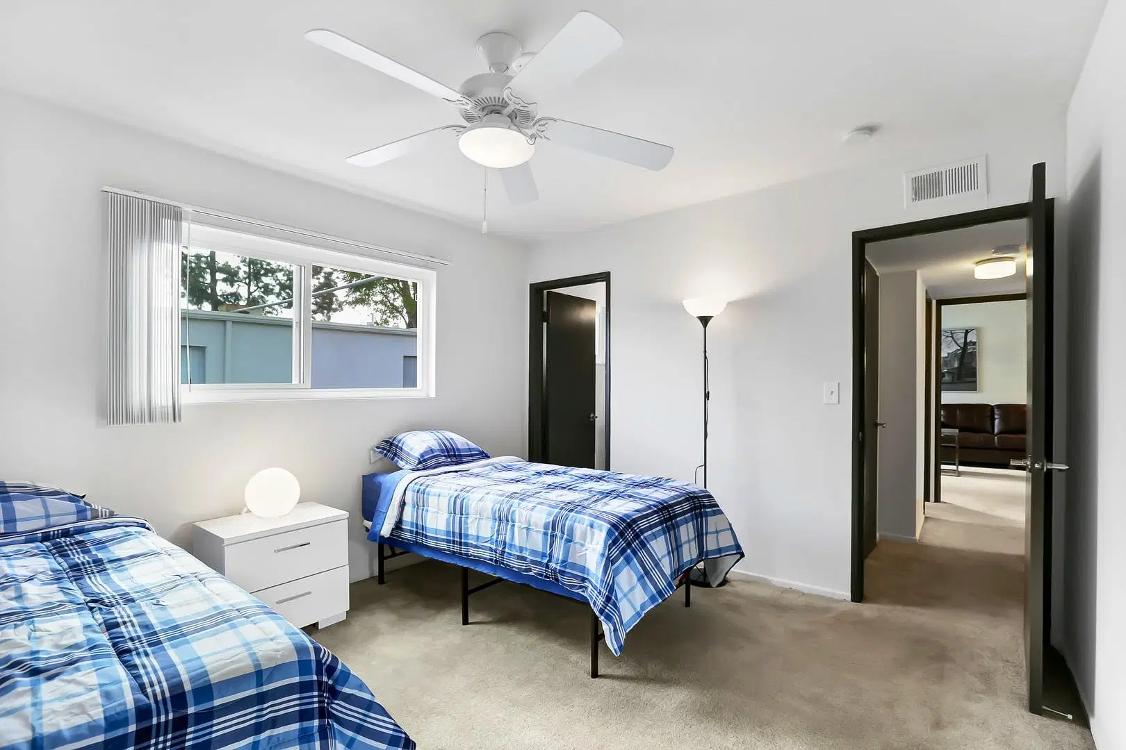 4241 Kling St, Burbank – Shared Room (2 Bed - 2 Bath)