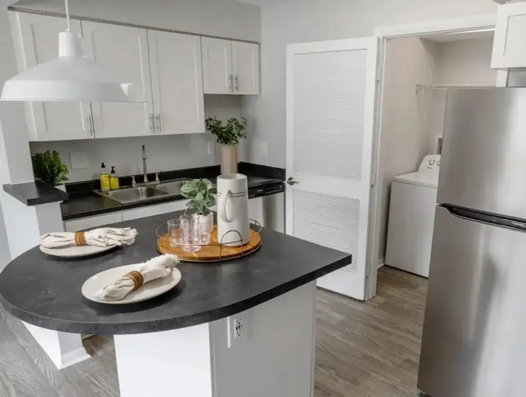 848 Mitchell, Arlington – 2 Bedroom 1 Bathroom