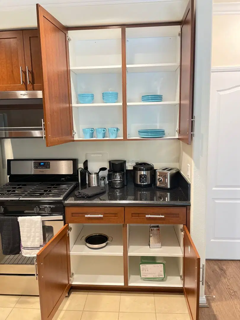 928 S. Broadway, Los Angeles – Kitchen