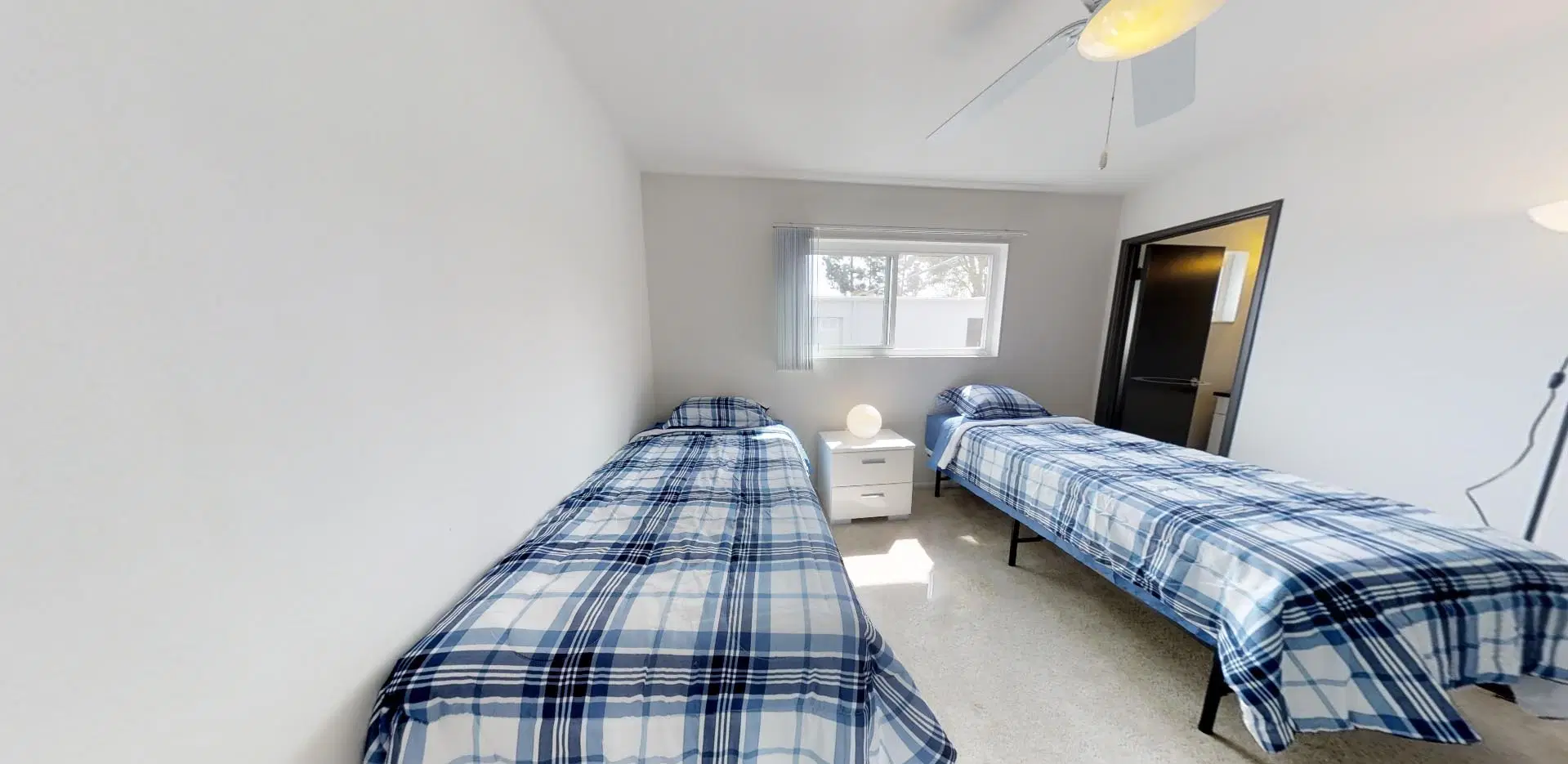 928 S. Broadway, Los Angeles – Shared Room (2 Bed - 2 Bath)