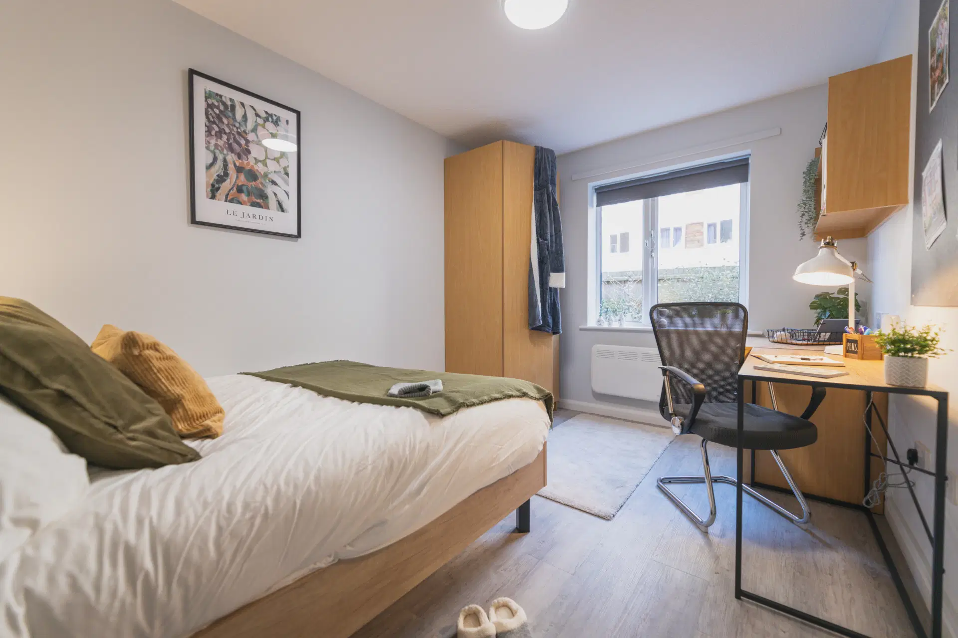 Madison Gardens, Nottingham – Bronze Plus Room