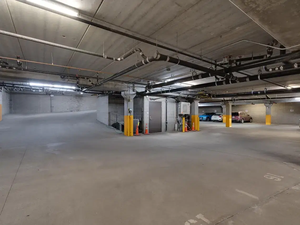 Yugo The Edge On Oak, Minneapolis – Common Area