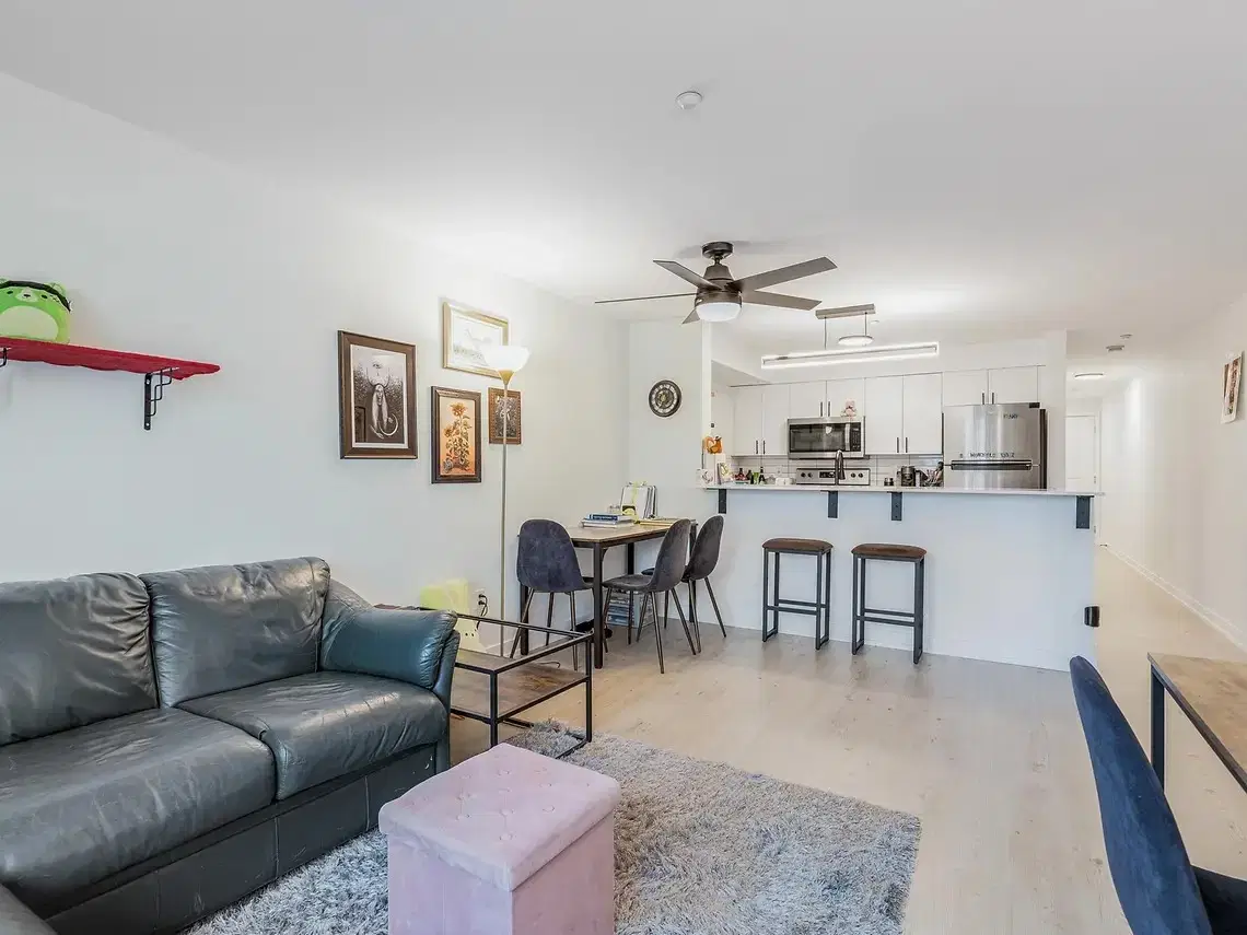 Yugo Seattle Lothlorien, Seattle – Common Area