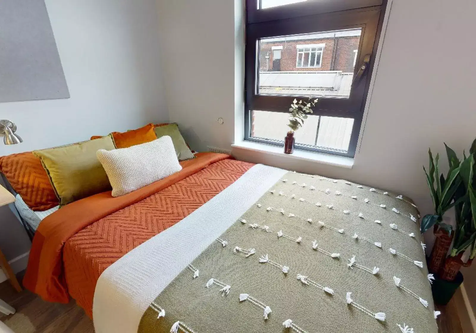 iQ Steel, Sheffield – Copper En Suite