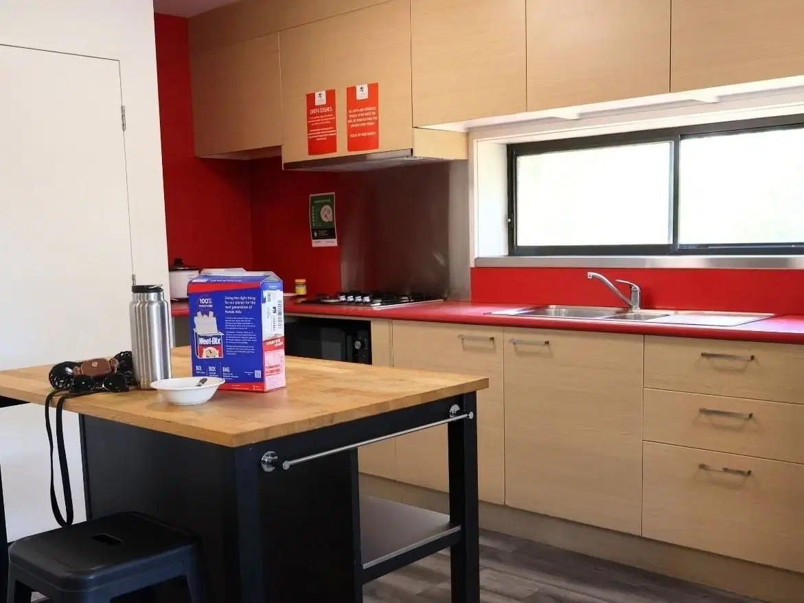 La Trobe University - Hillside Apartments, Bendigo – Kitchen