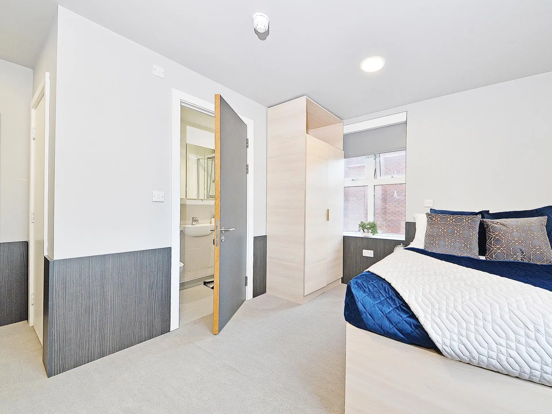 Steel City, Sheffield – Townhouse Ensuite