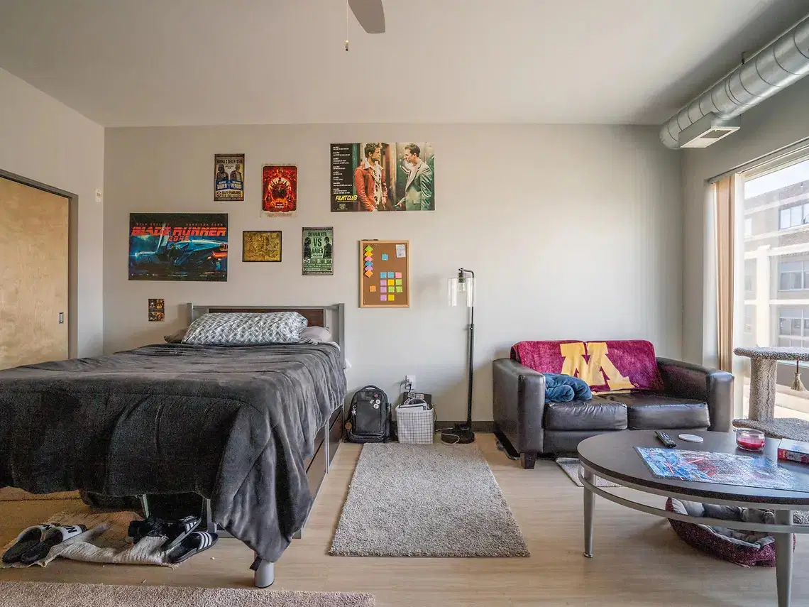 Yugo Minneapolis Sydney Hall, Minneapolis – Studio Plus