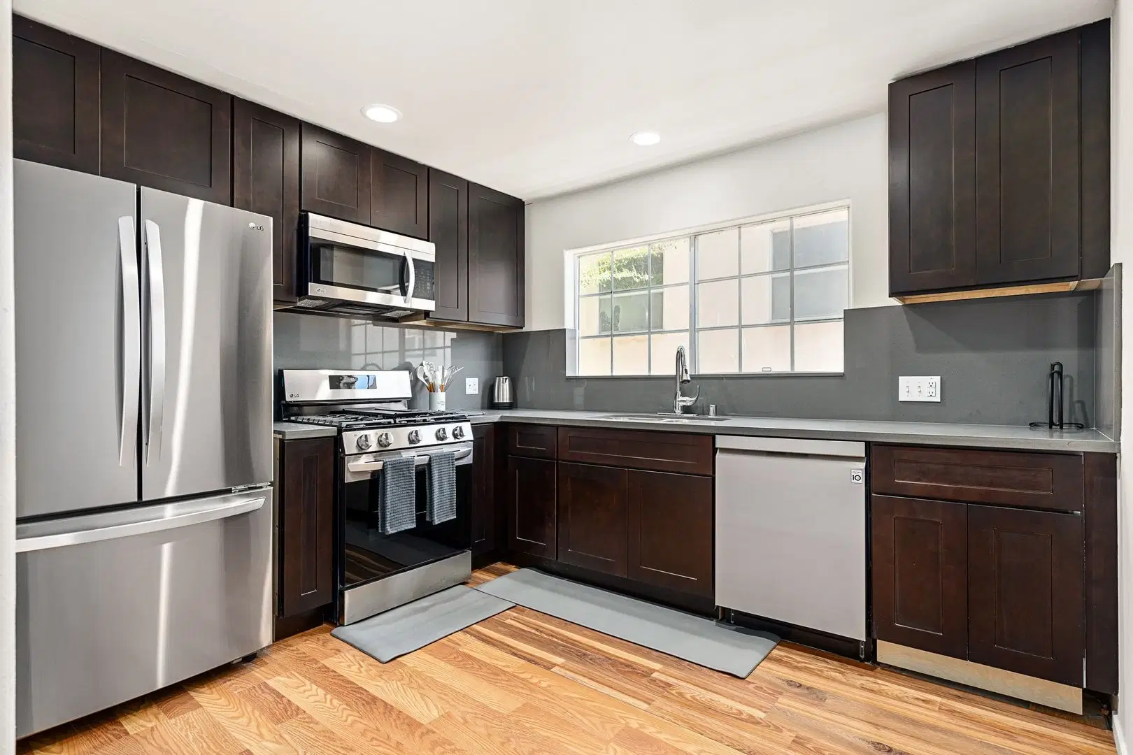 10777 Ashton 202, Los Angeles – Kitchen