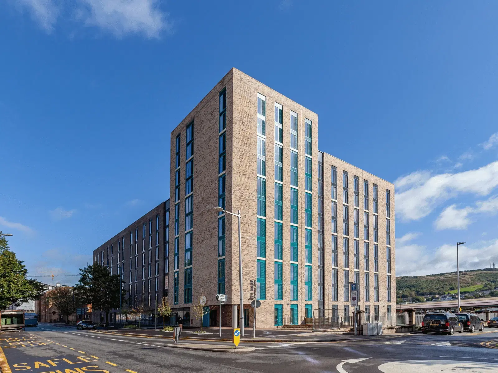 Ty Nant, Swansea – Exterior