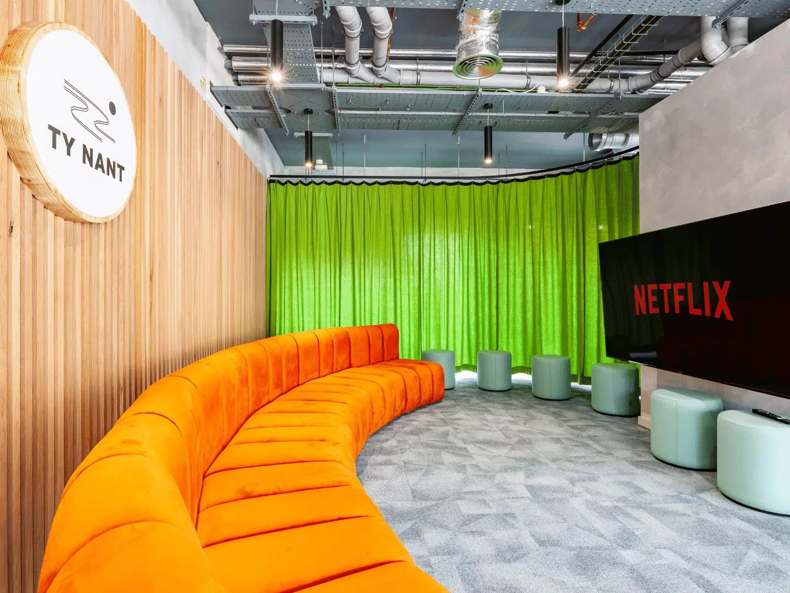 Ty Nant, Swansea – Common Area