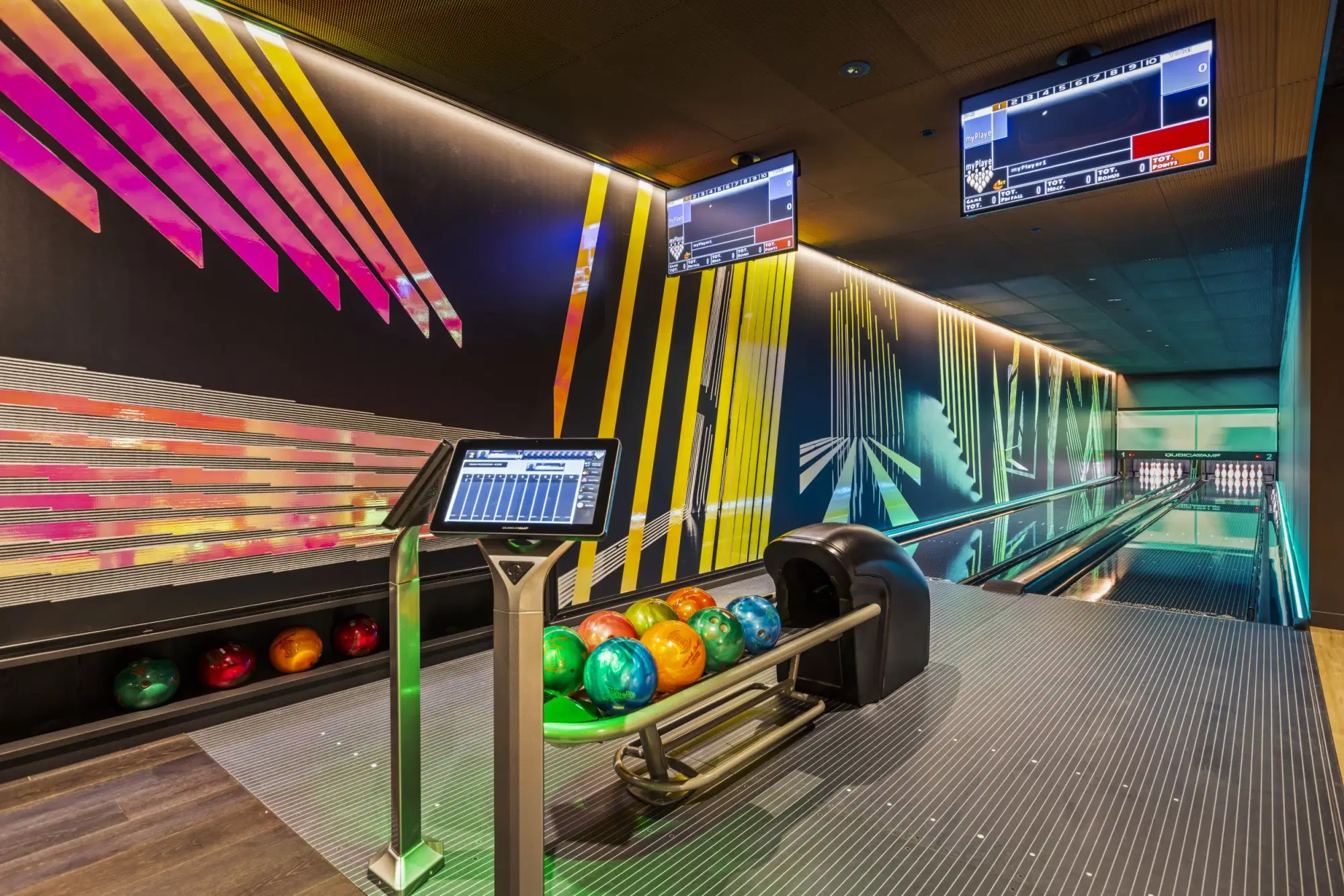 West Tower, Melbourne Quarter, Melbourne – Amenities
