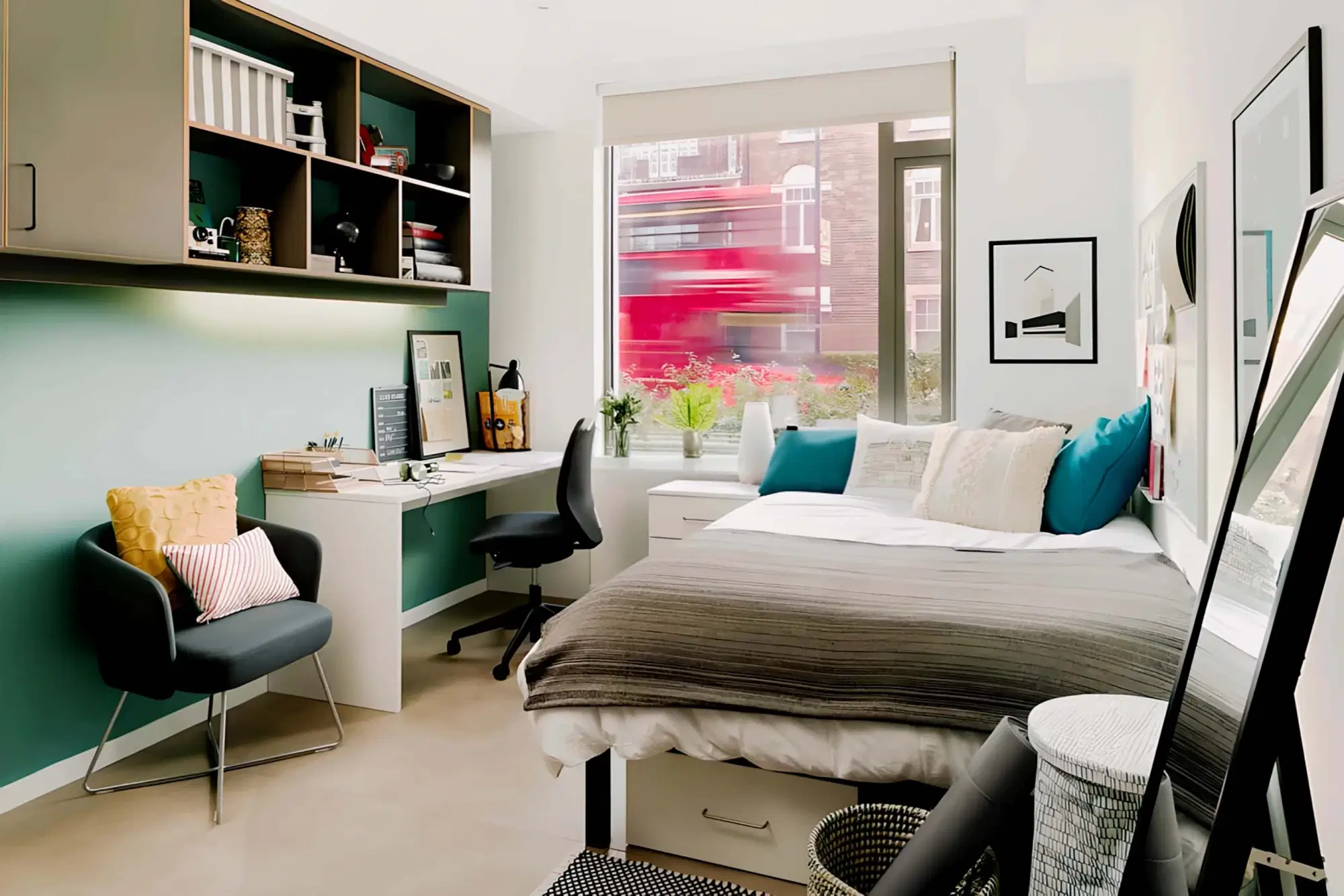 Ravenscourt House, London – Standard Classic Large