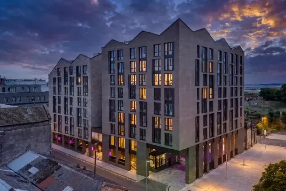 Queen Street Place, Galway – Exterior