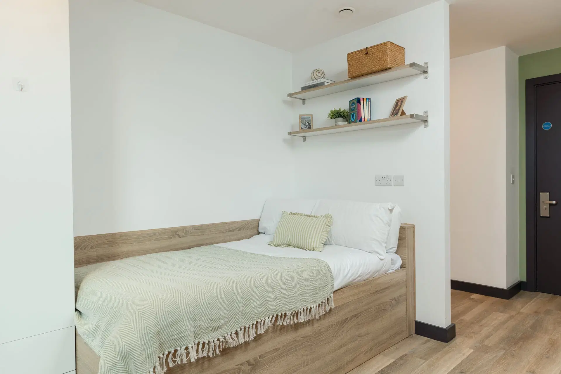 Leonardo, Leeds – 2 Bedroom Apartment