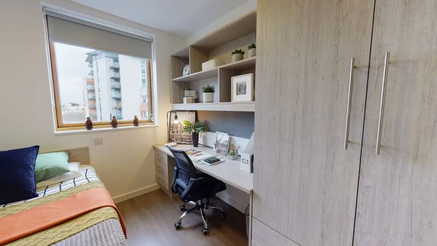 iQ Kingston, Kingston upon Thames – Gold En Suite-2627