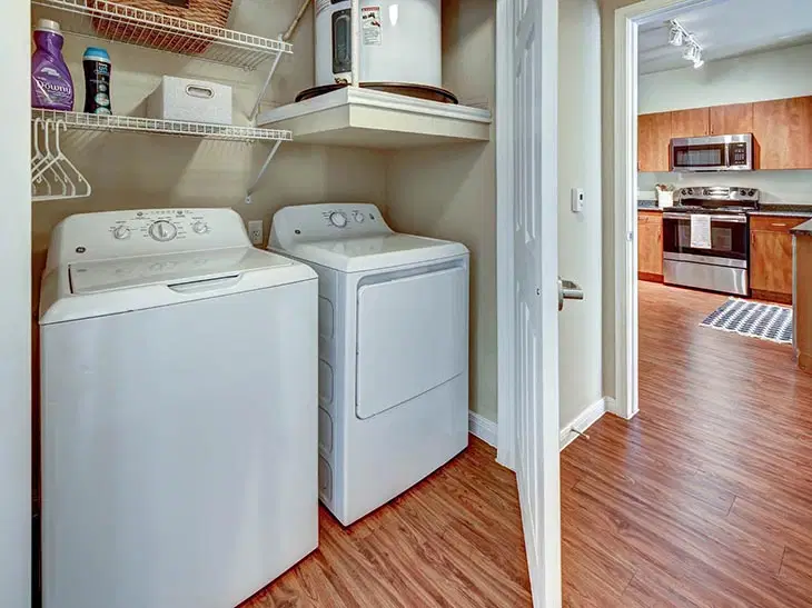 26 West, Austin – Amenities