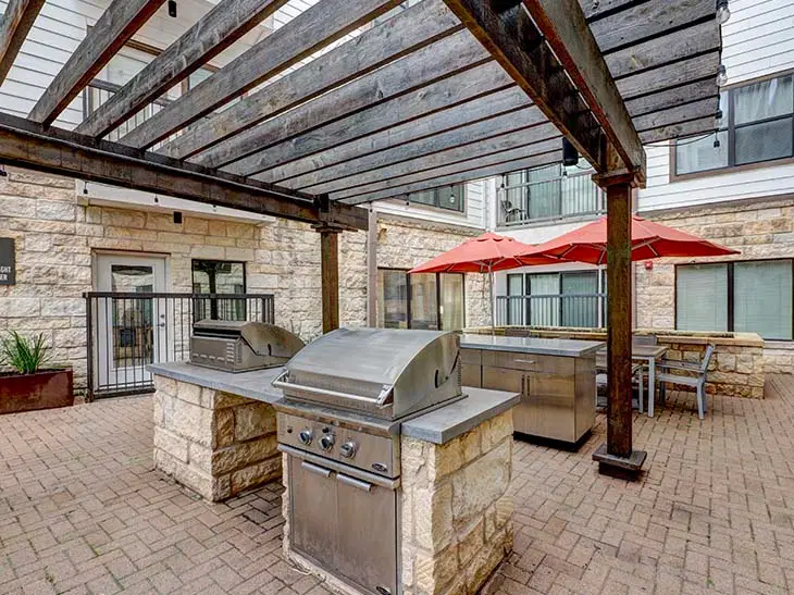 Crest At Pearl, Austin – Amenities