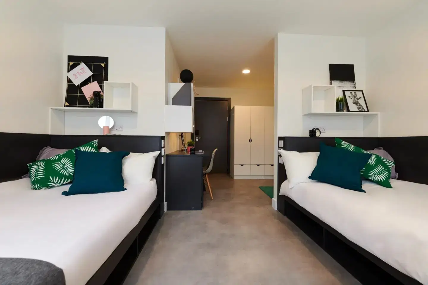 Dorset Point, Dublin – Twin Ensuite