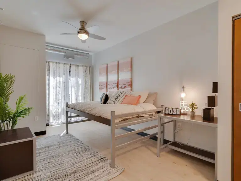 Yugo Minneapolis 412 Lofts, Minneapolis – 3 Bed 2 Bath Classic