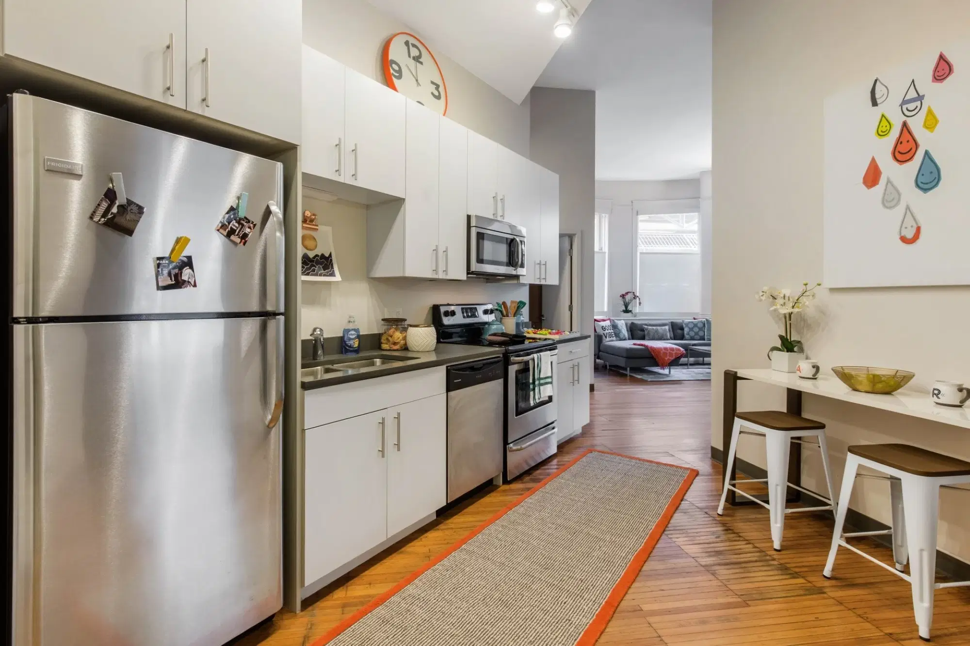 Arc at Old Colony, Chicago – Kitchen