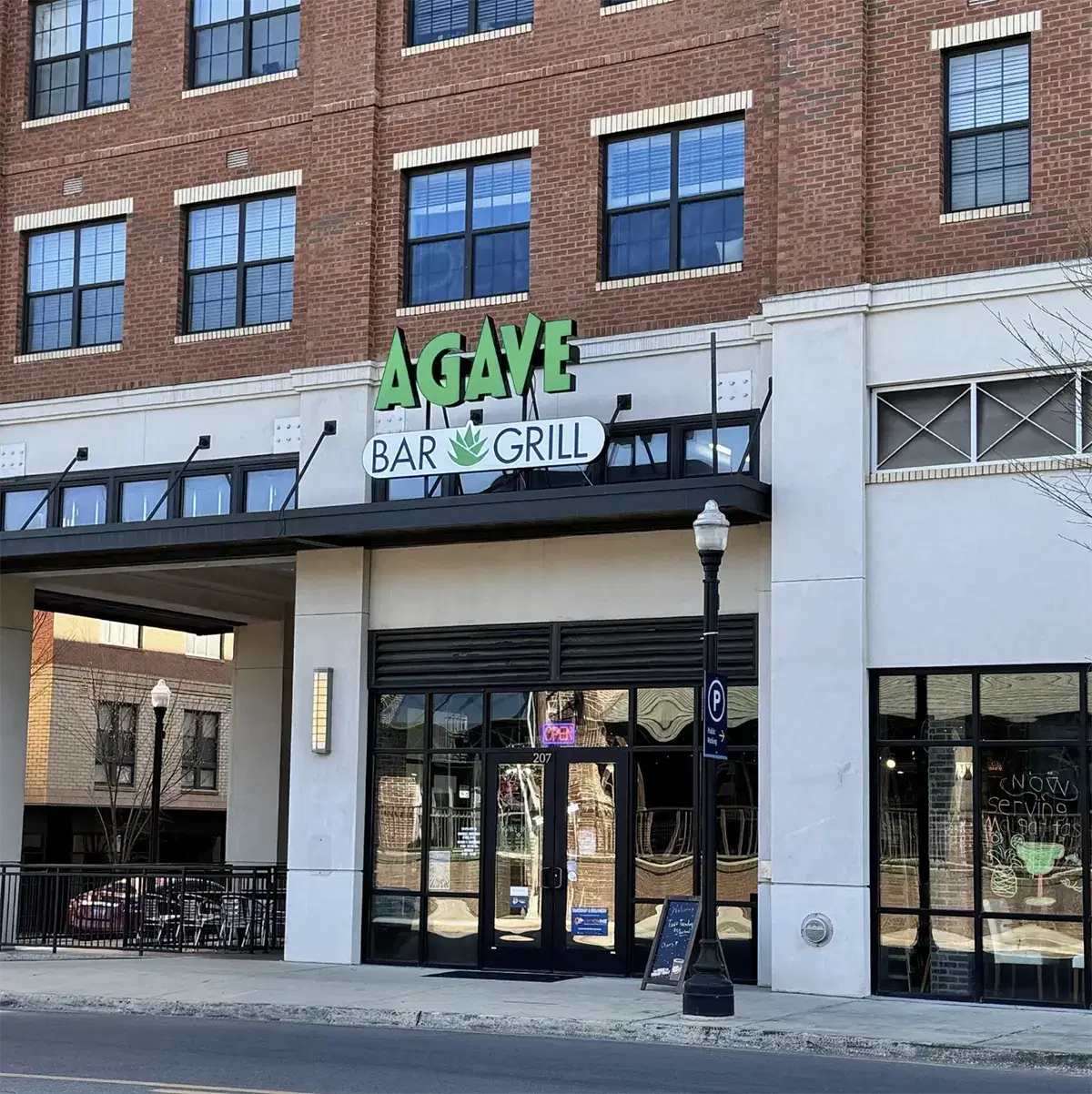 Uncommon Auburn, Auburn – Exterior