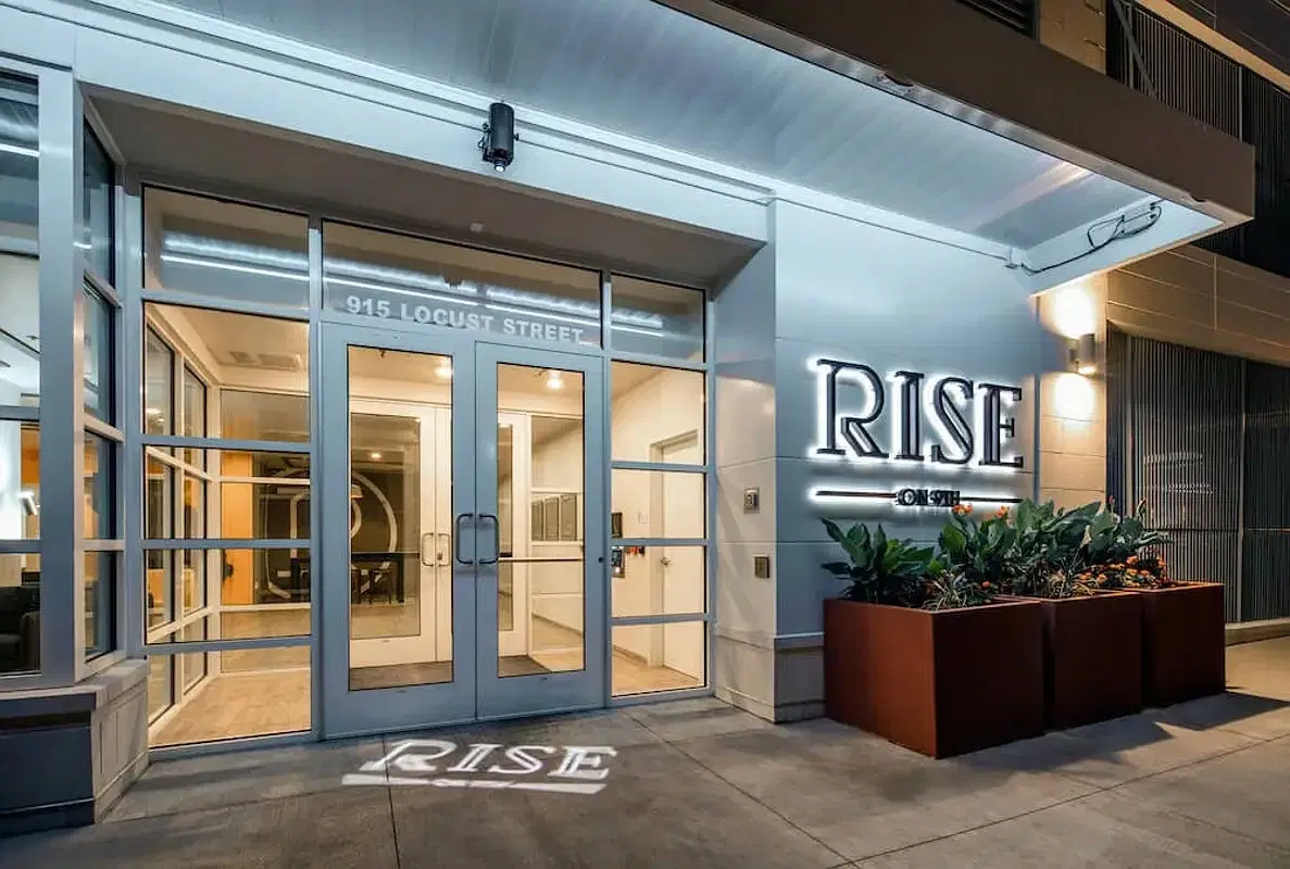 Rise on 9th, Columbia – Exterior