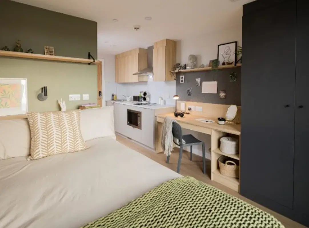Fusion Liverpool, Liverpool – Classic Studio Plus