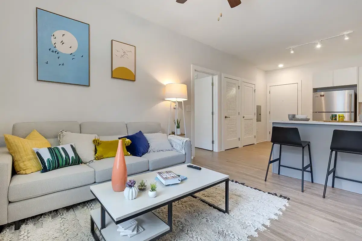Uncommon Raleigh, Raleigh – Common Area