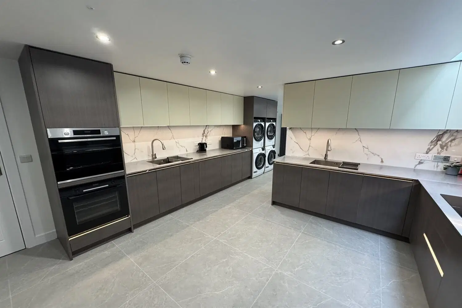 Sky Point Two, Nottingham – Kitchen