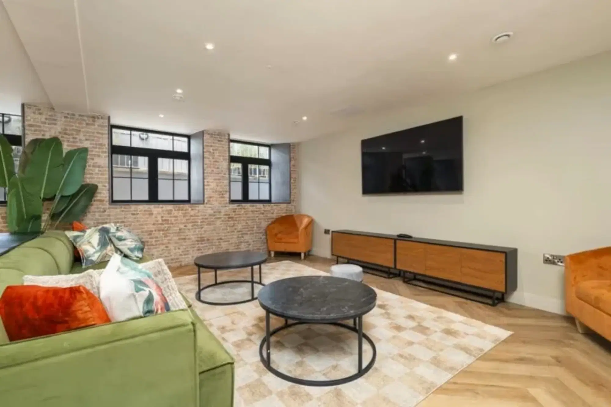 Button Factory, Leicester – Amenities