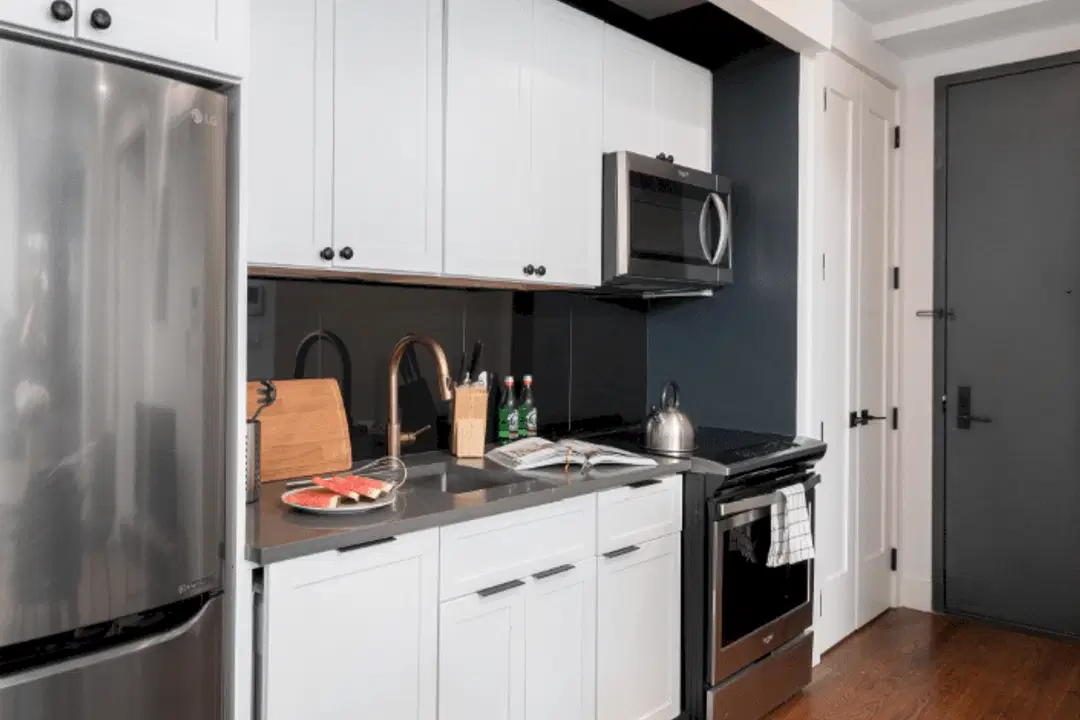 31 Troutman St, Brooklyn – Kitchen
