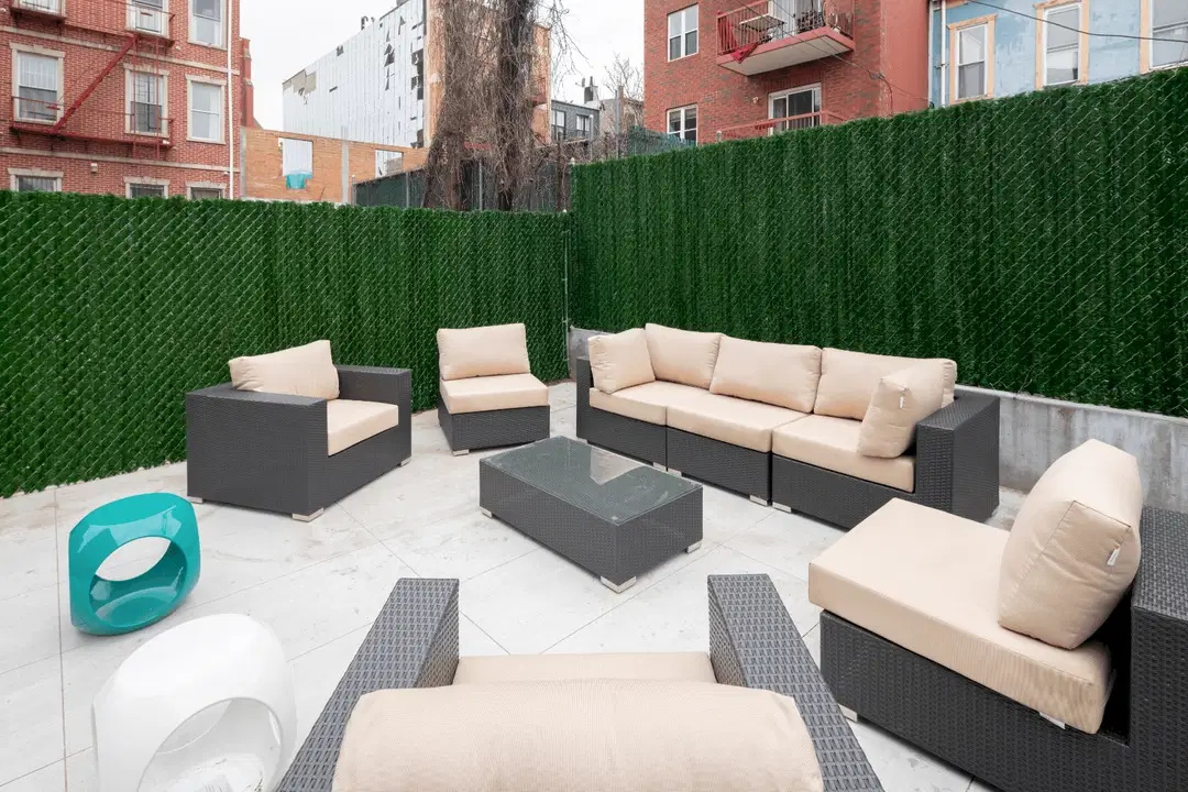 33 Troutman St, Brooklyn – Common Area