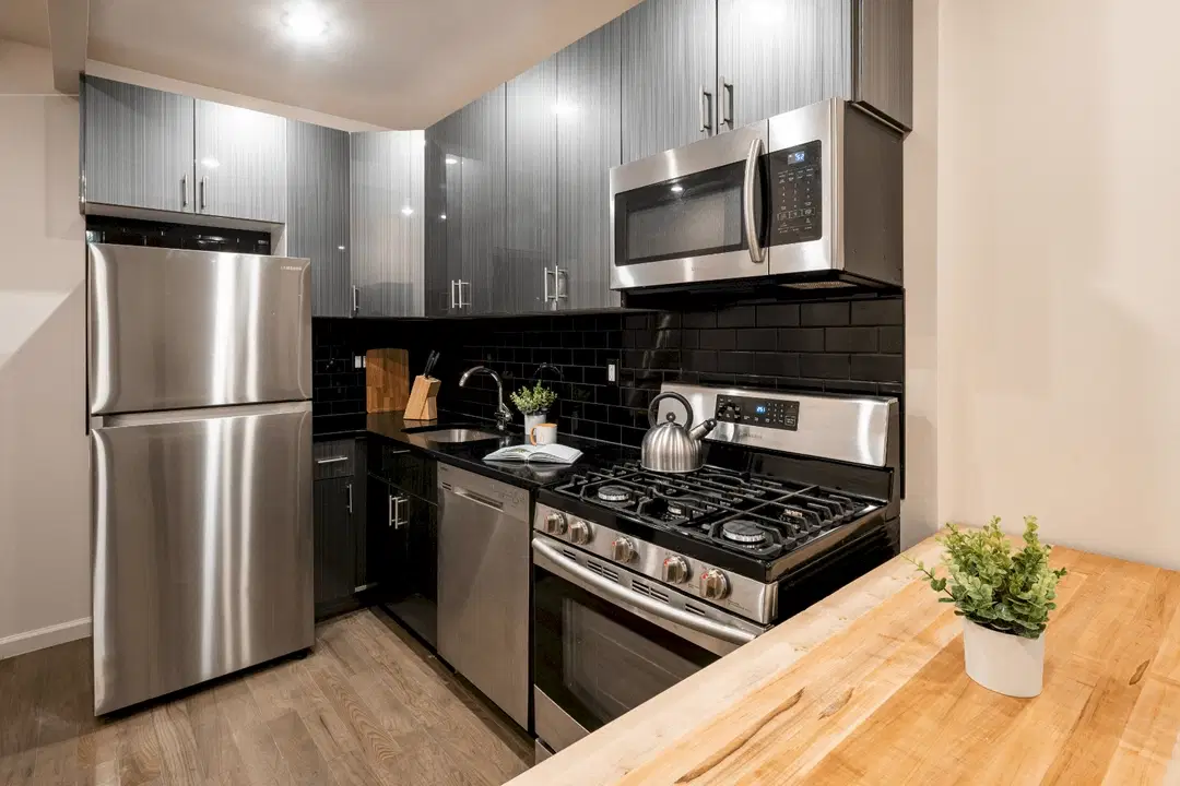 12 St Nicholas Ave, New York – Kitchen